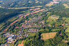 Luftbild von Ortsteil Queichhambach in Annweiler am Trifels im Bundesland Rheinland-Pfalz, Deutschland