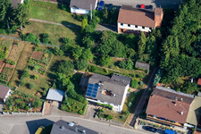 Schrägluftbild von Am Wingertsberg im Ortsteil Gräfenhausen in Annweiler am Trifels im Bundesland Rheinland-Pfalz, Deutschland