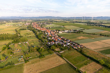 Luftaufnahme von Freckenfeld im Bundesland Rheinland-Pfalz, Deutschland