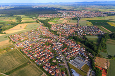 Dorfansicht aus Südosten in Kuhardt im Bundesland Rheinland-Pfalz, Deutschland