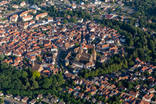 Wissembourg im Bundesland Bas-Rhin, Frankreich von einer Drohne aus