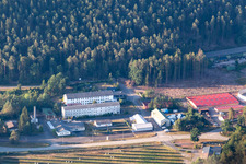 Gewerbepark Petersbächel in Fischbach bei Dahn im Bundesland Rheinland-Pfalz, Deutschland