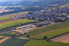 Schrägluftbild von Kugelmann Biogemüse Neubau der Produktionshalle in Kandel im Bundesland Rheinland-Pfalz, Deutschland