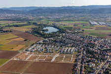 Luftaufnahme von Neubaugebiet "Mitten im Feld" in Heddesheim im Bundesland Baden-Württemberg, Deutschland