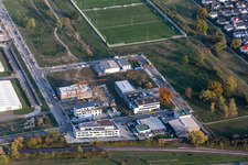 Gewerbegebiet Johann-Georg-Schlosser Straße im Ortsteil Neureut in Karlsruhe im Bundesland Baden-Württemberg, Deutschland