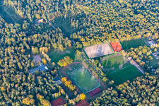 Sportplätze im Hardtwald des Karlsruher Turnverein 1846, des DJK Karlsruhe Ost 1912 und des FC Fackel Karlsruhe eV im Ortsteil Oststadt im Bundesland Baden-Württemberg, Deutschland