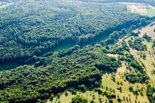 Naturschutzgebiet Kettelbachtal im Ortsteil Obernhausen in Birkenfeld im Bundesland Baden-Württemberg, Deutschland von der Drohne aus gesehen