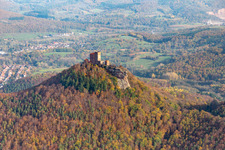 Burgruine Trifels in Annweiler am Trifels im Bundesland Rheinland-Pfalz, Deutschland