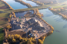 Heidelberger Sand und Kies am Altrhein in Neupotz im Bundesland Rheinland-Pfalz, Deutschland