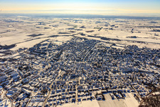 Stadtansicht aus Nordwesten im Winter mit Schnee in Bad Bergzabern im Bundesland Rheinland-Pfalz, Deutschland
