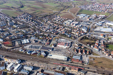 Luftbild von Bahnhof in Herrenberg im Bundesland Baden-Württemberg, Deutschland