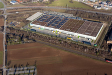 Gebäudekomplex und Gelände des Logistikzentrums DD Logistik Vertriebs GmbH und DECATHLON Schwetzingen in Schwetzingen im Bundesland Baden-Württemberg, Deutschland