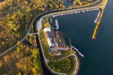 Schiffswerft Karcher und Segelclub Honau im Ortsteil Freistett in Rheinau im Bundesland Baden-Württemberg, Deutschland