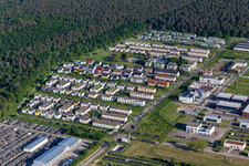 Stadtrand und Außenbezirks- Wohngebiete " Abraham Lincoln Anlage " in Neureut in Karlsruhe im Bundesland Baden-Württemberg, Deutschland