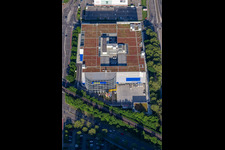 Gebäude des Einrichtungshaus - Möbelmarkt der " IKEA Deutschland GmbH & Co. KG " an der Gerwigstraße - Weinweg - Durlacher Allee in Karlsruhe im Ortsteil Oststadt im Bundesland Baden-Württemberg aus der Luft
