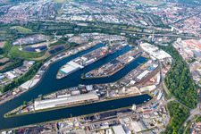 Ortsteil Rheinhafen in Karlsruhe im Bundesland Baden-Württemberg, Deutschland aus der Luft betrachtet