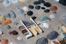 Luftaufnahme von Graben-Neudorf, Fa. Gartenkies, Badische Terrazzo Handelsgesellschaft mbH Huttenheimer Landstraße 2-6 im Bundesland Baden-Württemberg, Deutschland