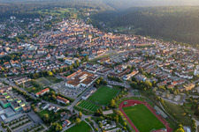 Stadtgebiet mit Außenbezirken und Innenstadtbereich in Freudenstadt im Bundesland Baden-Württemberg, Deutschland