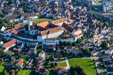 Gebäudekomplex des Klosters in Bad Schussenried in Bad Buchau im Bundesland Baden-Württemberg, Deutschland