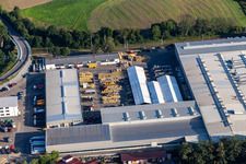 Gebäude und Produktionshallen auf dem Fabrikgelände der Liebherr-Mischtechnik GmbH in Bad Schussenried im Ortsteil Kürnbach im Bundesland Baden-Württemberg, Deutschland