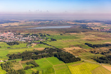 Luftbild von Federsee in Bad Buchau im Bundesland Baden-Württemberg, Deutschland