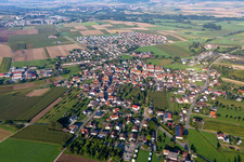 Schrägluftbild von Unlingen im Bundesland Baden-Württemberg, Deutschland