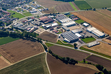 Industrie- und Gewerbegebiet mit Striebel Textil GmbH Firmenzentrale in Langenenslingen im Bundesland Baden-Württemberg, Deutschland