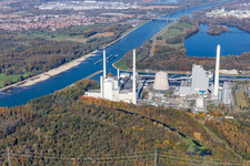 Kraftwerke der  EnBW Energie Baden-Württemberg AG am Rhein im Ortsteil Daxlanden in Karlsruhe, Deutschland