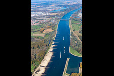 Luftbild von Rhein im Ortsteil Daxlanden in Karlsruhe im Bundesland Baden-Württemberg, Deutschland