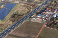 Schrägluftbild von Gewerbegebiet In der Nauroth in Ellerstadt im Bundesland Rheinland-Pfalz, Deutschland