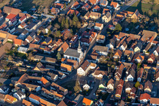 Protestantische Kirche Westheim - Prot. Kirchengemeinde Westheim-Lingenfeld im Bundesland Rheinland-Pfalz, Deutschland