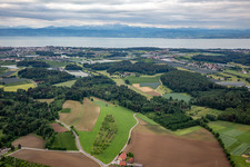 Bodenseepanorama von Friedrichshafen im Ortsteil Manzell im Bundesland Baden-Württemberg, Deutschland