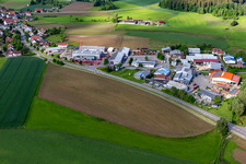 Gewerbegebiet Herdwangen mit Seecamper GmbH,  Zimmerei Christof Braun,  PRINOTH GmbH in Herdwangen-Schönach im Bundesland Baden-Württemberg, Deutschland