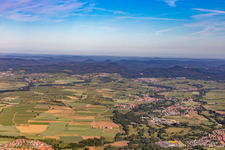 Südpfalz Panorama Klingbachtal im Ortsteil Mühlhofen in Billigheim-Ingenheim im Bundesland Rheinland-Pfalz, Deutschland