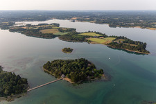 Luftbild von Île Queffen in Loctudy im Bundesland Finistère, Frankreich