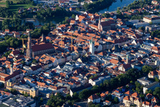Altstadt von Straubing an der Donau im Ortsteil Frauenbründl im Bundesland Bayern, Deutschland