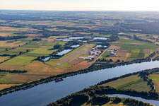 Luftbild von Flugplatz Straubing-Wallmühle in Atting im Bundesland Bayern, Deutschland