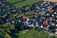 Luftbild von Kirche in Kößnach in Kirchroth im Bundesland Bayern, Deutschland