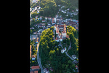 Schrägluftbild von Pro Seniore Schloss Wörth im Ortsteil Hungersdorf in Wörth an der Donau im Bundesland Bayern, Deutschland