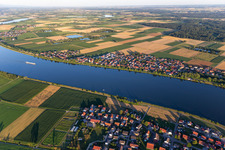 Luftbild von Ortsteil Friesheim in Barbing im Bundesland Bayern, Deutschland
