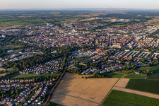 Wollmesheimer Straße in Landau in der Pfalz im Bundesland Rheinland-Pfalz, Deutschland
