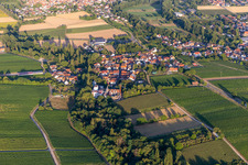 Drohnenbild von Ortsteil Ingenheim in Billigheim-Ingenheim im Bundesland Rheinland-Pfalz, Deutschland