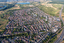 Drohnenaufname von Ortsteil Maximiliansau in Wörth am Rhein im Bundesland Rheinland-Pfalz, Deutschland