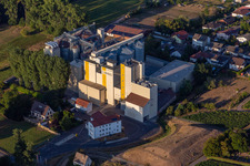 Luftaufnahme von Getreidemühle der Cornexo GmbH in Freimersheim im Bundesland Rheinland-Pfalz, Deutschland