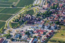 Weintor und Längelstr im Ortsteil Schweigen in Schweigen-Rechtenbach im Bundesland Rheinland-Pfalz, Deutschland