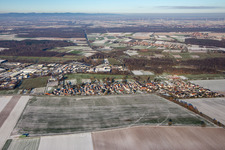 Im Winter bei Schnee im Ortsteil Minderslachen in Kandel im Bundesland Rheinland-Pfalz, Deutschland