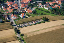 Salmbach im Bundesland Bas-Rhin, Frankreich von einer Drohne aus
