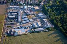 Gewerbegebiet Römeracker im Ortsteil Hochstetten in Linkenheim-Hochstetten im Bundesland Baden-Württemberg, Deutschland