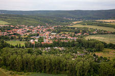 Alte Bahnhofsstr im Ortsteil Neinstedt in Thale im Bundesland Sachsen-Anhalt, Deutschland