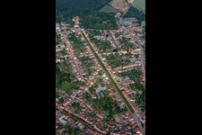 Luftbild von Allee zum Schloß in Ballenstedt im Bundesland Sachsen-Anhalt, Deutschland